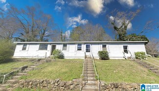702 Hamm St, Oxford, AL 36203