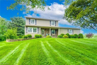 2965 Baughman Rd, New Franklin, OH 44216