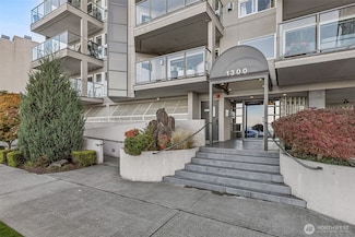 1300 Alki Ave SW Unit 100, Seattle, WA 98116