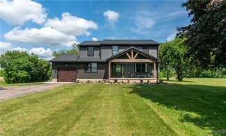 6113 Baer Rd, Sanborn, NY 14132