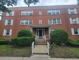 2071 W Farwell Ave Unit 1E, Chicago, IL 60645