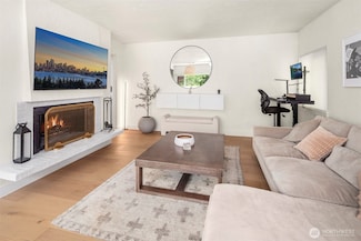 5801 Phinney Ave N Unit 103, Seattle, WA 98103