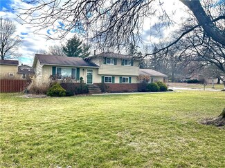3249 Jupiter Dr, North Royalton, OH 44133