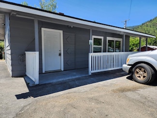 7001 Rogue River Hwy Unit H, Grants Pass, OR 97527