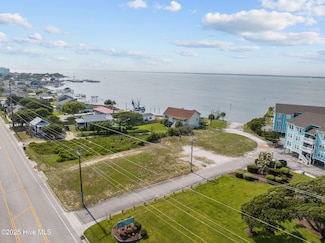1024 Salter Path Rd, Atlantic Beach, NC 28512