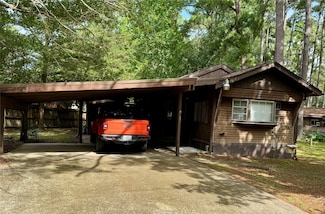39 E Whippoorwill Ln, Trinity, TX 75862