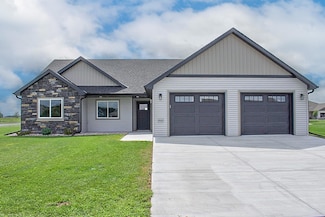 2000 Sandstone Loop N, Sartell, MN 56377