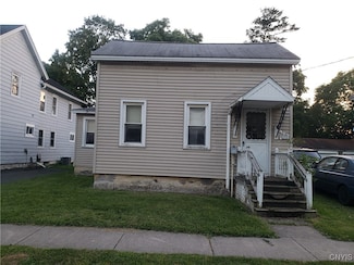 19 Holley St, Auburn, NY 13021