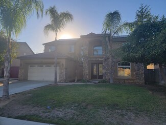 5739 N Torrey Pines Ave, Fresno, CA 93723