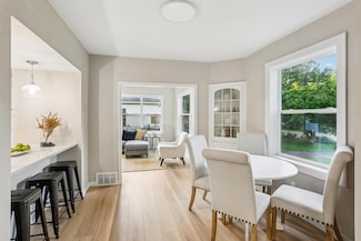 5912 Bartlett Blvd, Mound, MN 55364