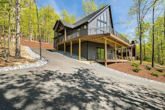 211 Deer Dr, Massanutten, VA 22840