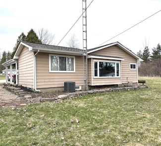 4633 Angling Rd, Silverwood, MI 48760