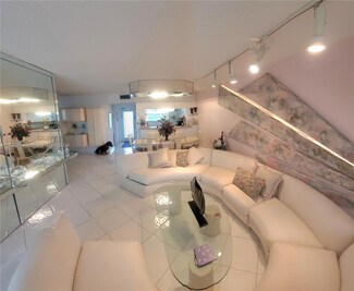 1911 Sabal Palm Dr Unit 306, Davie, FL 33324