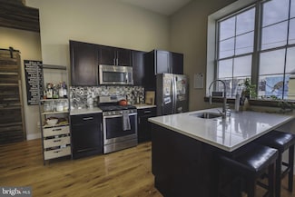 705-7 S 5th St Unit 203, Philadelphia, PA 19147