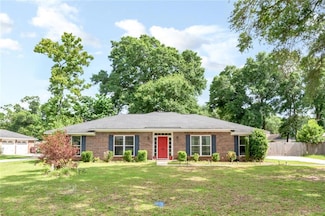 459 Vaughn Dr S, Satsuma, AL 36572