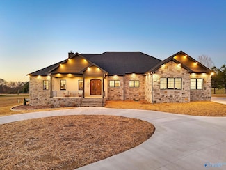 5168 Georgia Mountain Rd, Guntersville, AL 35976