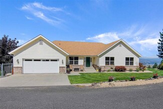41923 Granite Dr N, Seven Bays, WA 99122