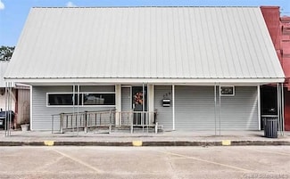 120 Arthur Ave, Lake Arthur, LA 70549