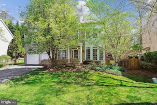 3419 Putnam St, Falls Church, VA 22042