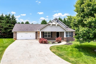 8105 Morning Rose Ln, Corryton, TN 37721