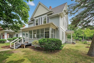 1060 Woodward Ave, South Bend, IN 46616