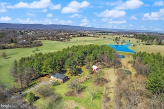 38956 Rickard Rd, Lovettsville, VA 20180