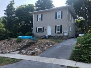 21 Spring St, Livonia, NY 14487