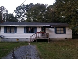 942 Sagamore Dr, Tunnel Hill, GA 30755