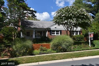 9910 Thornwood Rd, Kensington, MD 20895