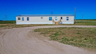 511 10th St, Hartley, TX 79044