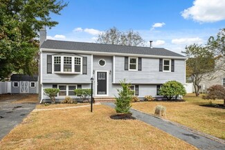 37 Beacon Blvd, Peabody, MA 01960