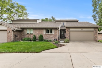 1900 Lori Ln, Lincoln, NE 68506
