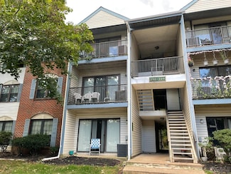 306 Hampshire Ct, Piscataway, NJ 08854