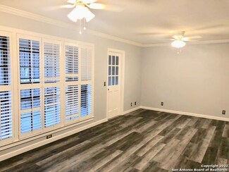 165 W Rampart Dr Unit 602, San Antonio, TX 78216