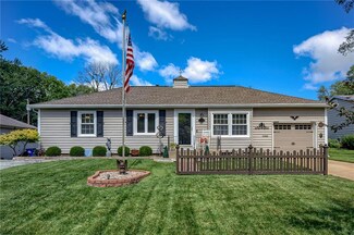 8900 Westbrooke Dr, Overland Park, KS 66212