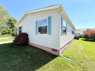 10846 Ashley Ct, Willis, MI 48191