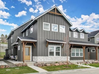 1664 E Cutgrass Ln, Eagle, ID 83616