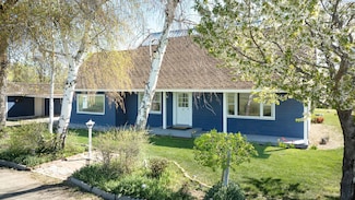 8209 Wide Hollow Rd, Yakima, WA 98908