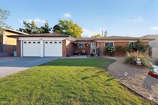 12544 Apache Place NE, Albuquerque, NM 87112