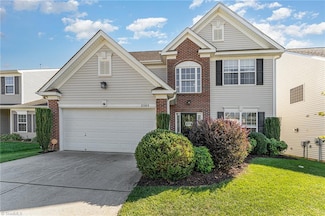 2585 Fiddlers Glenn Dr, Winston Salem, NC 27127