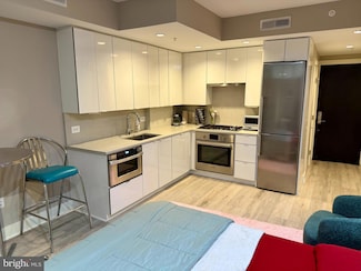 1311 13th St NW Unit T05, Washington, DC 20005
