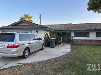 2519 Holladay Ave, Bakersfield, CA 93313