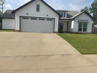 2009 Berkshire Dr, Benton, AR 72019