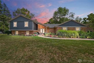 1700 Green Hollow Ct, Dayton, OH 45458