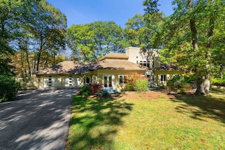 39 Sheffield Rd, Boxford, MA 01921