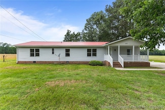 2963 Dobbin Holmes Rd, Eastover, NC 28312