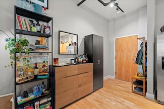 121 N Martin Luther King Blvd Unit 401, Lexington, KY 40507