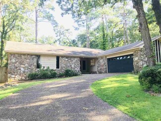 11923 Pleasant Tree Dr, Little Rock, AR 72211
