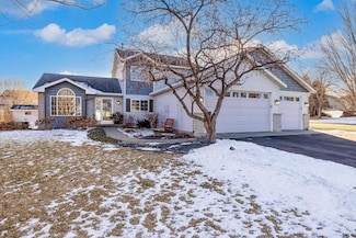 17793 Firebird Ct, Farmington, MN 55024