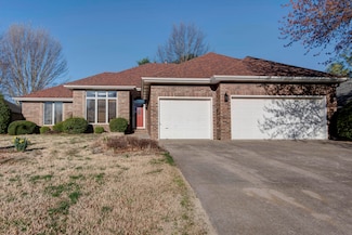 4625 S Quail Creek Ave, Springfield, MO 65810